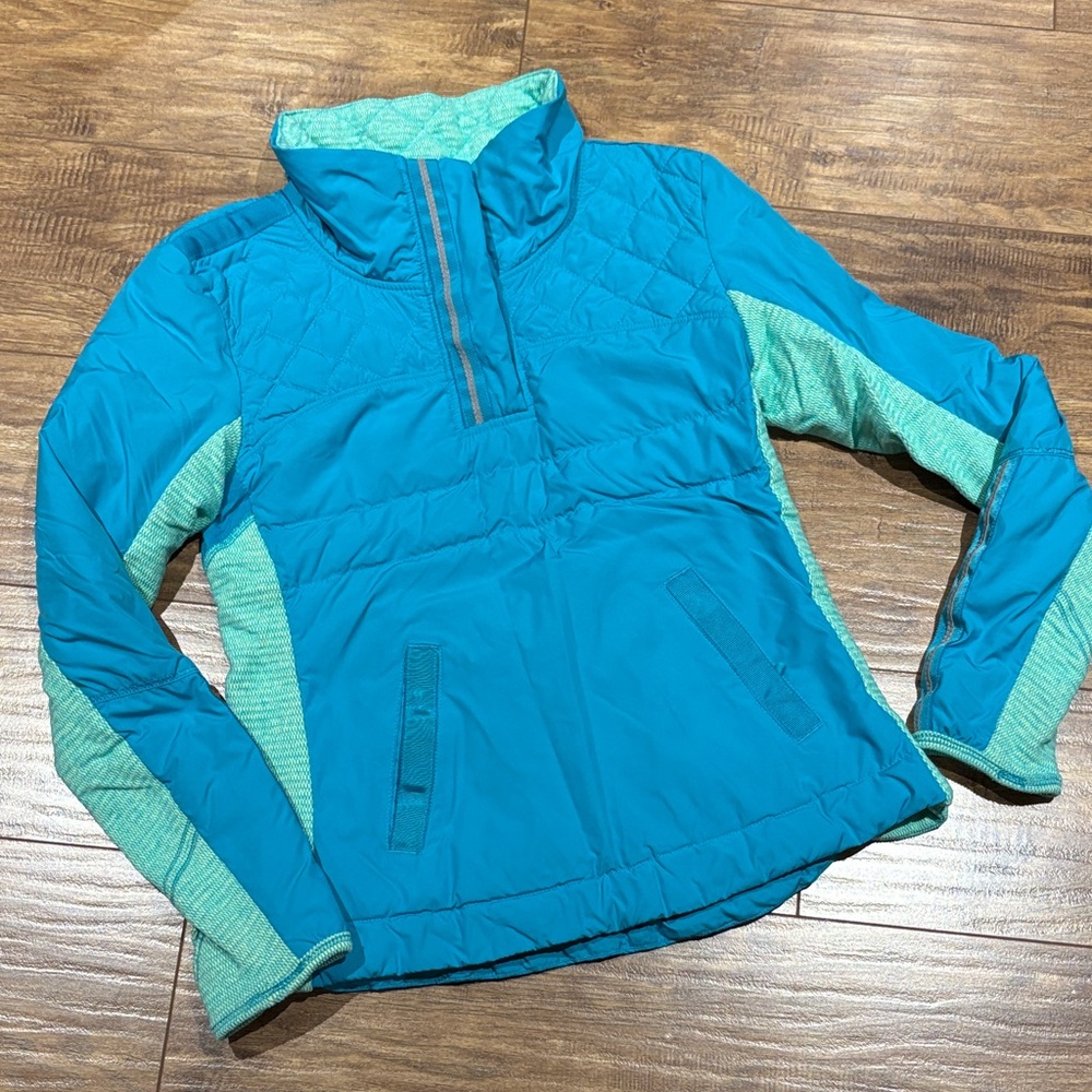 Ivivva by Lululemon Blue and Green Kids pull over quarter zip athletic jacket
